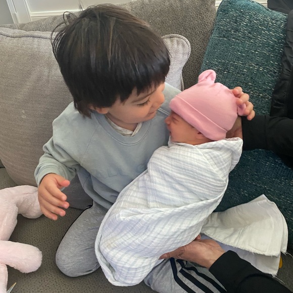 Meet your Posher, Claudia - Picture 2 of 3